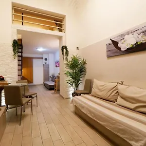 Casa vacanze Centrocittà, Aeroporto di Catania Fontana Rossa